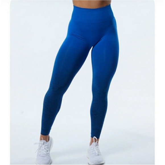 Alphalete Amplify Moonlight Ombré Leggings - Picture 2 of 10